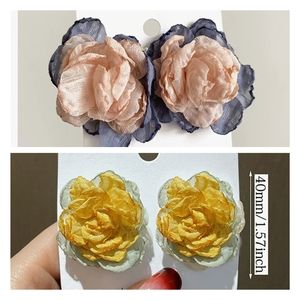 Cloth flower earrings NWT